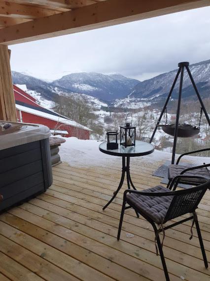 Appartement Molden 2-Fjellutsikt Og Jacuzzi Tilgang. à Luster Extérieur photo