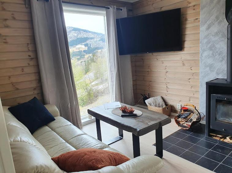 Appartement Molden 2-Fjellutsikt Og Jacuzzi Tilgang. à Luster Extérieur photo